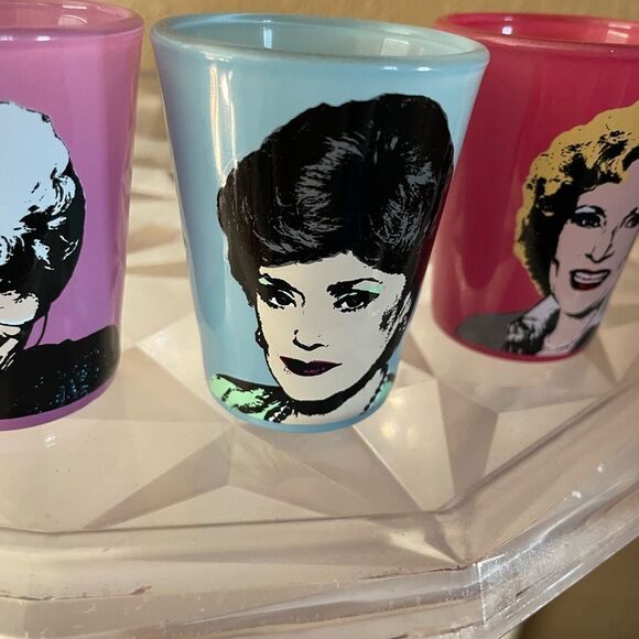 Golden Girls Retro 2 Ounce Shot Glasses - Picture 5 of 10